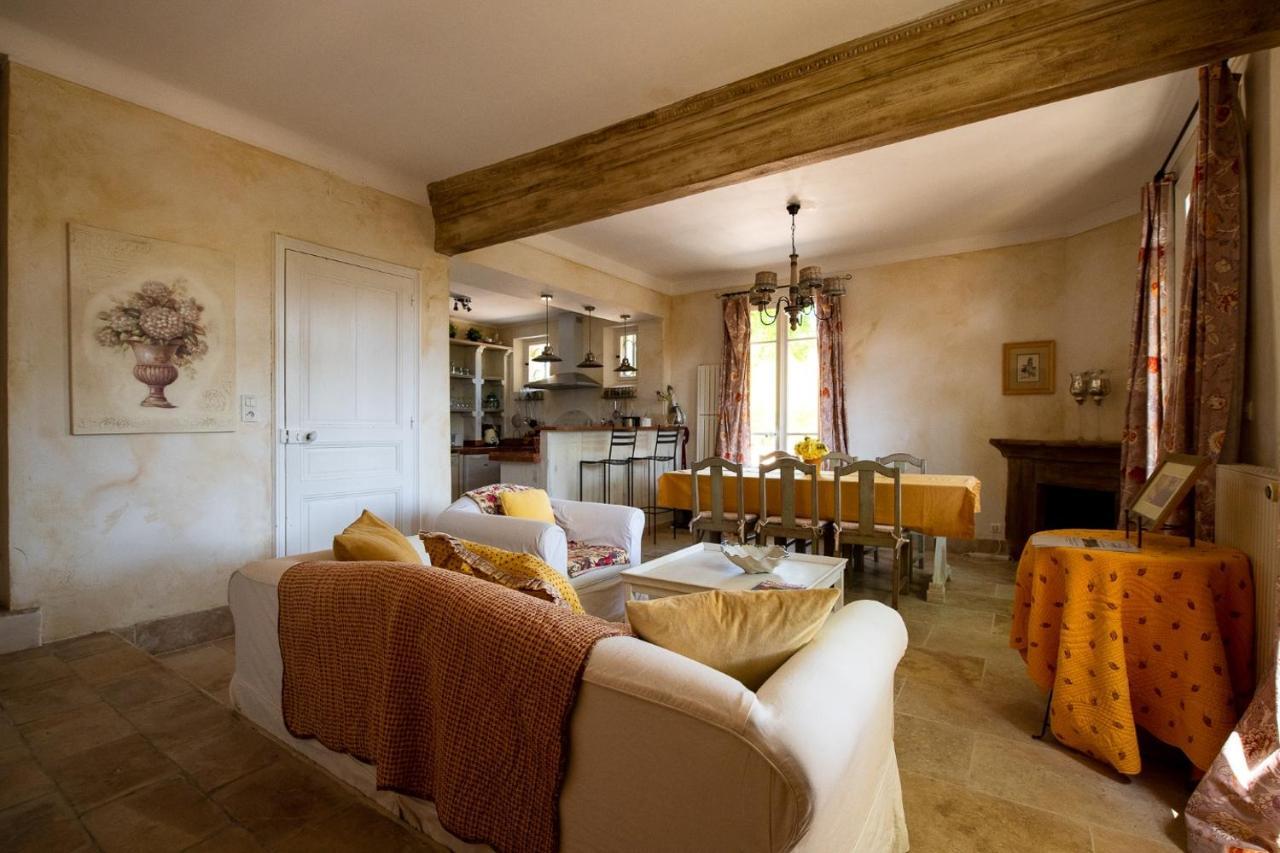 Clos Saint Esteve Le Thor Kamer foto